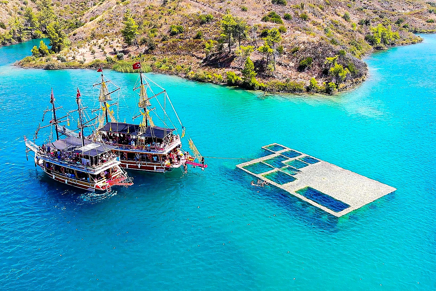 Green Canyon & Lion Park Safari Tour from Alanya